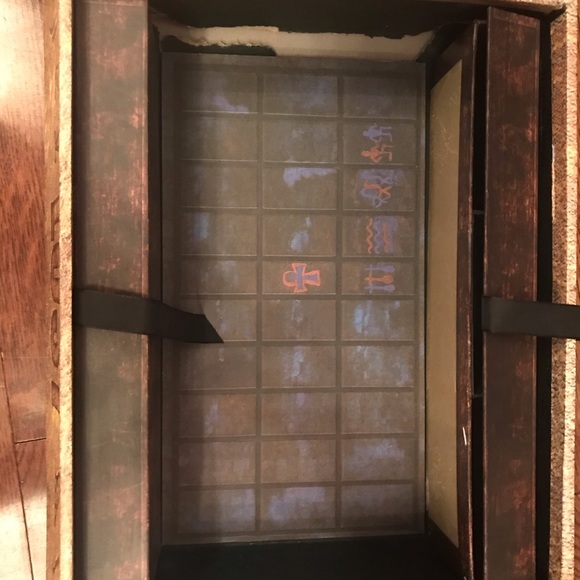 LOST: The Complete Collection - Picture 5 of 8